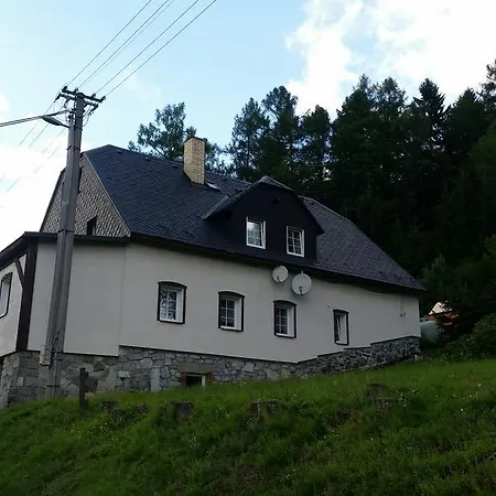 Ostruznik Pensión 3*